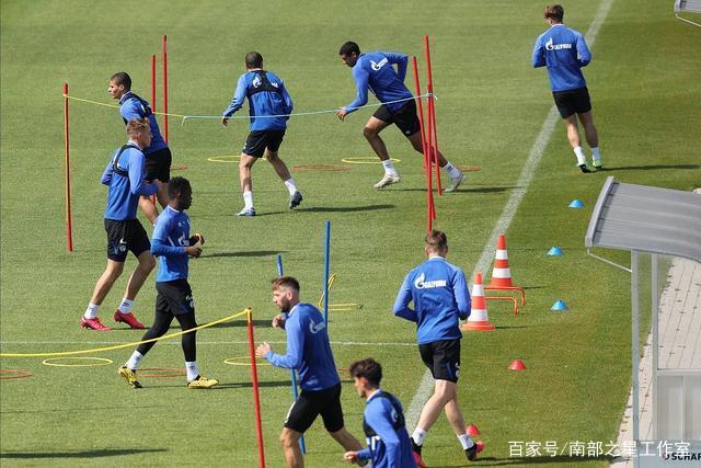 英超夺冠赔率:红军1.57稳固榜首 曼城跌至1赔9